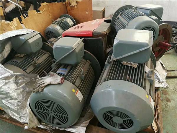 發(fā)電機圖片/發(fā)電機樣板圖 (2)