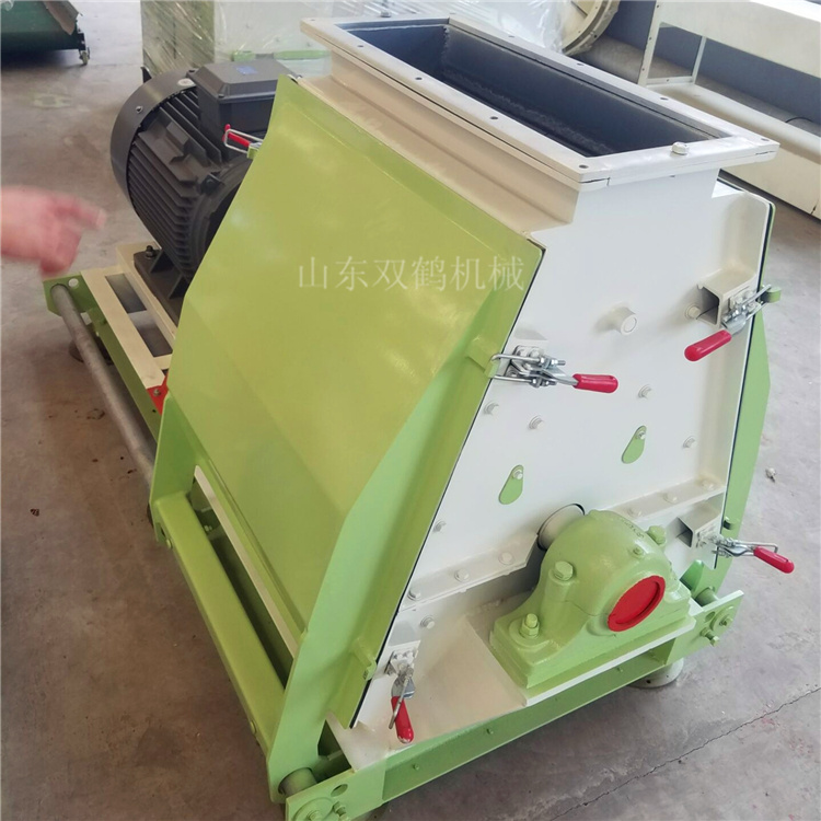 雙鶴牌SFSP60型玉米粉碎機(jī) 寬式水滴式粉碎設(shè)備 飼料加工設(shè)備廠家