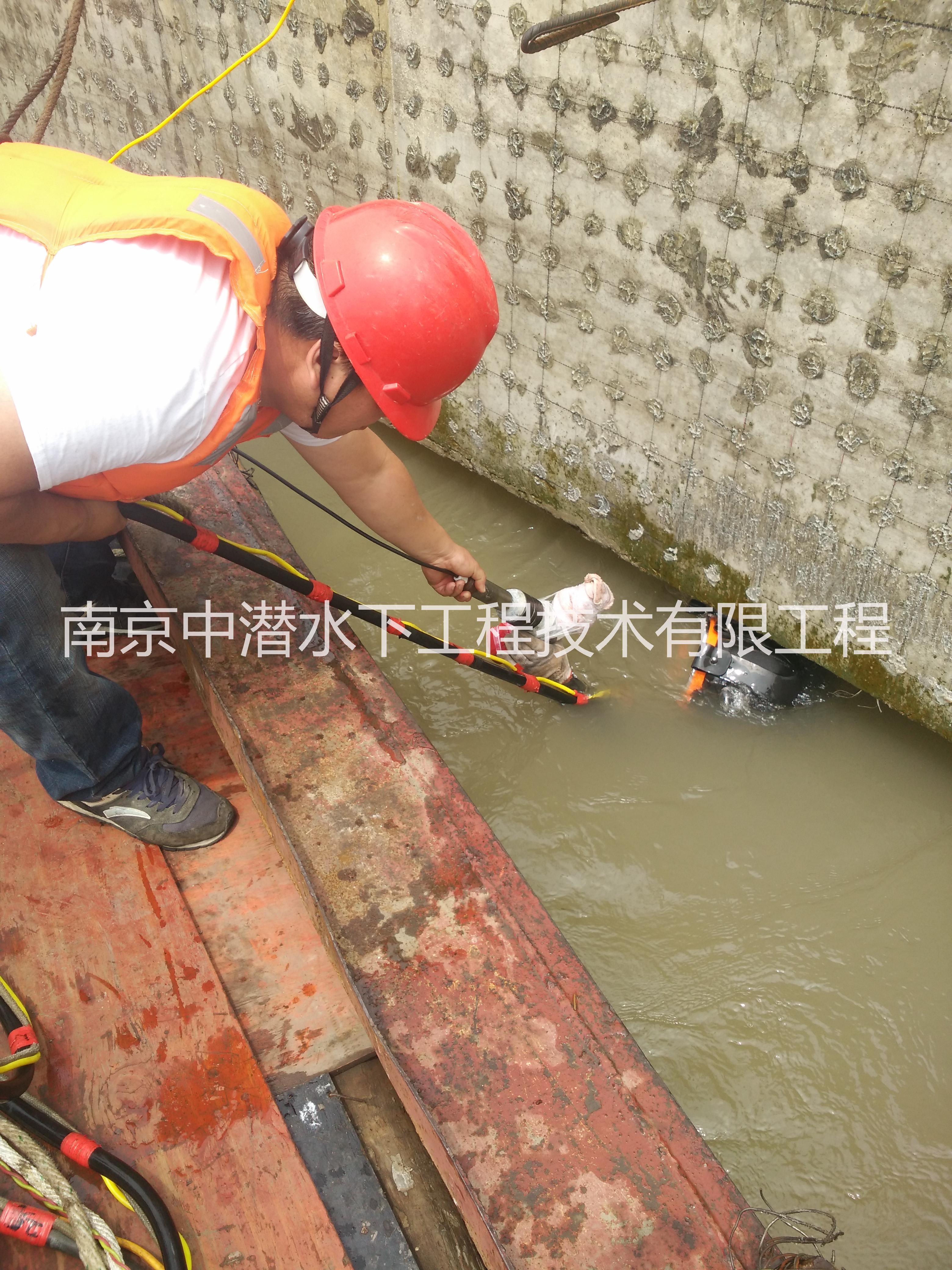 水下安裝維修錄像圖片
