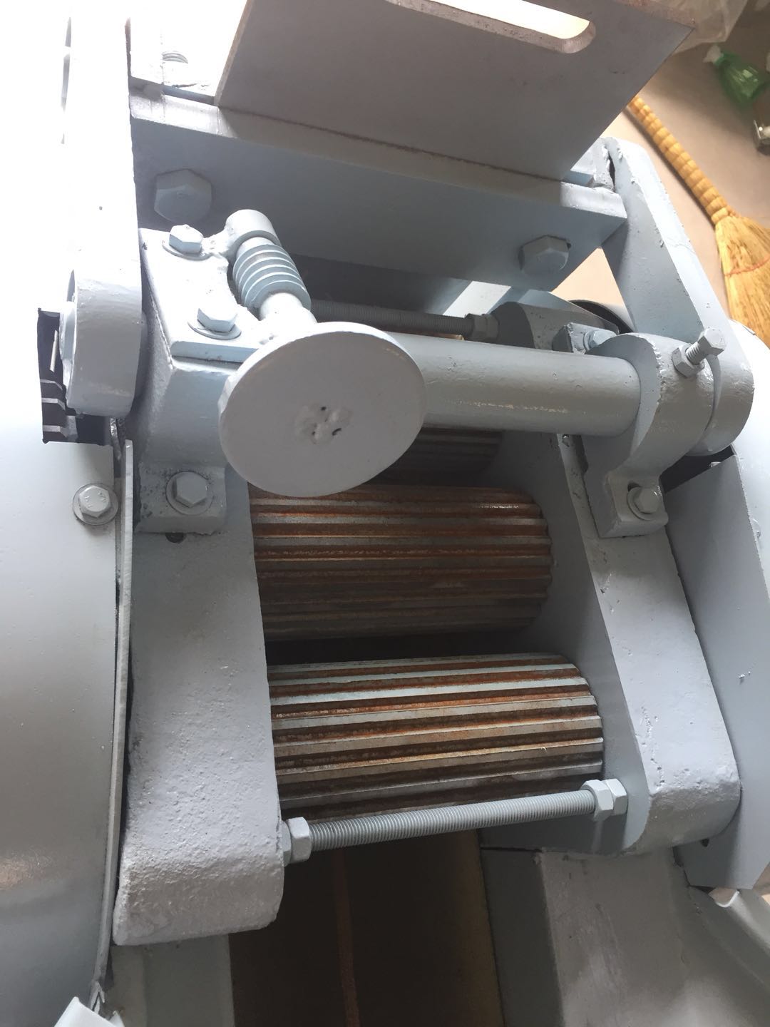 求購剁刀式切片機(jī)圖片/求購剁刀式切片機(jī)樣板圖 (2)