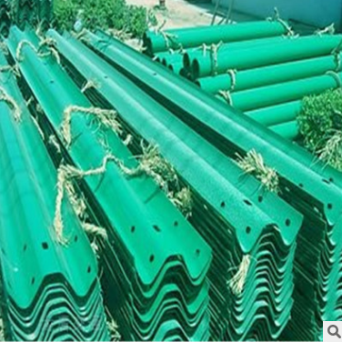 公路護(hù)欄板圖片/公路護(hù)欄板樣板圖 (3)