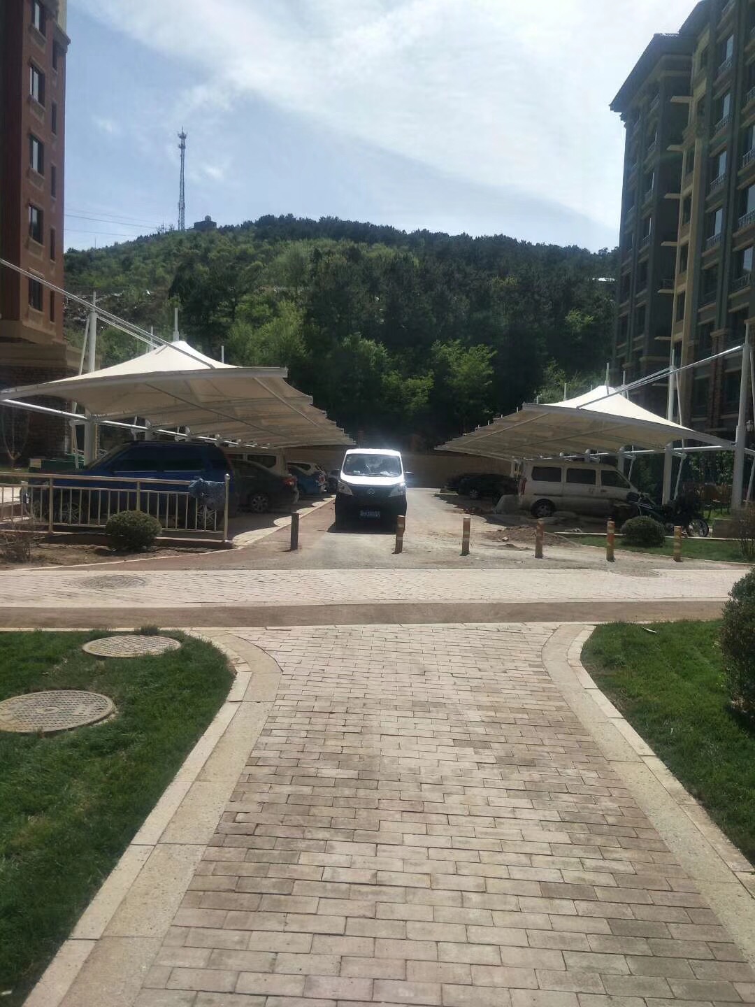 膜結(jié)構(gòu)汽車車棚圖片/膜結(jié)構(gòu)汽車車棚樣板圖 (1)