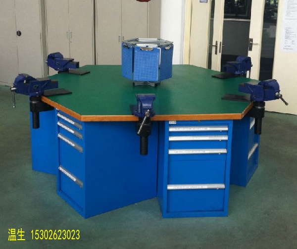 學(xué)生用鉗工實(shí)訓(xùn)桌圖片/學(xué)生用鉗工實(shí)訓(xùn)桌樣板圖 (3)