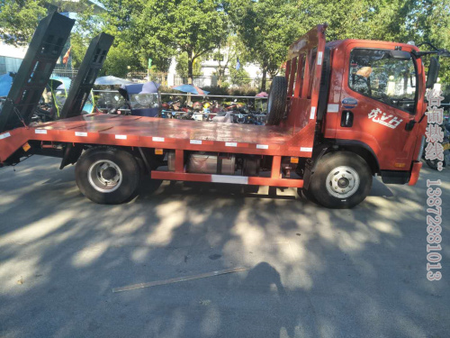 挖機(jī)平板拖車圖片/挖機(jī)平板拖車樣板圖 (2)