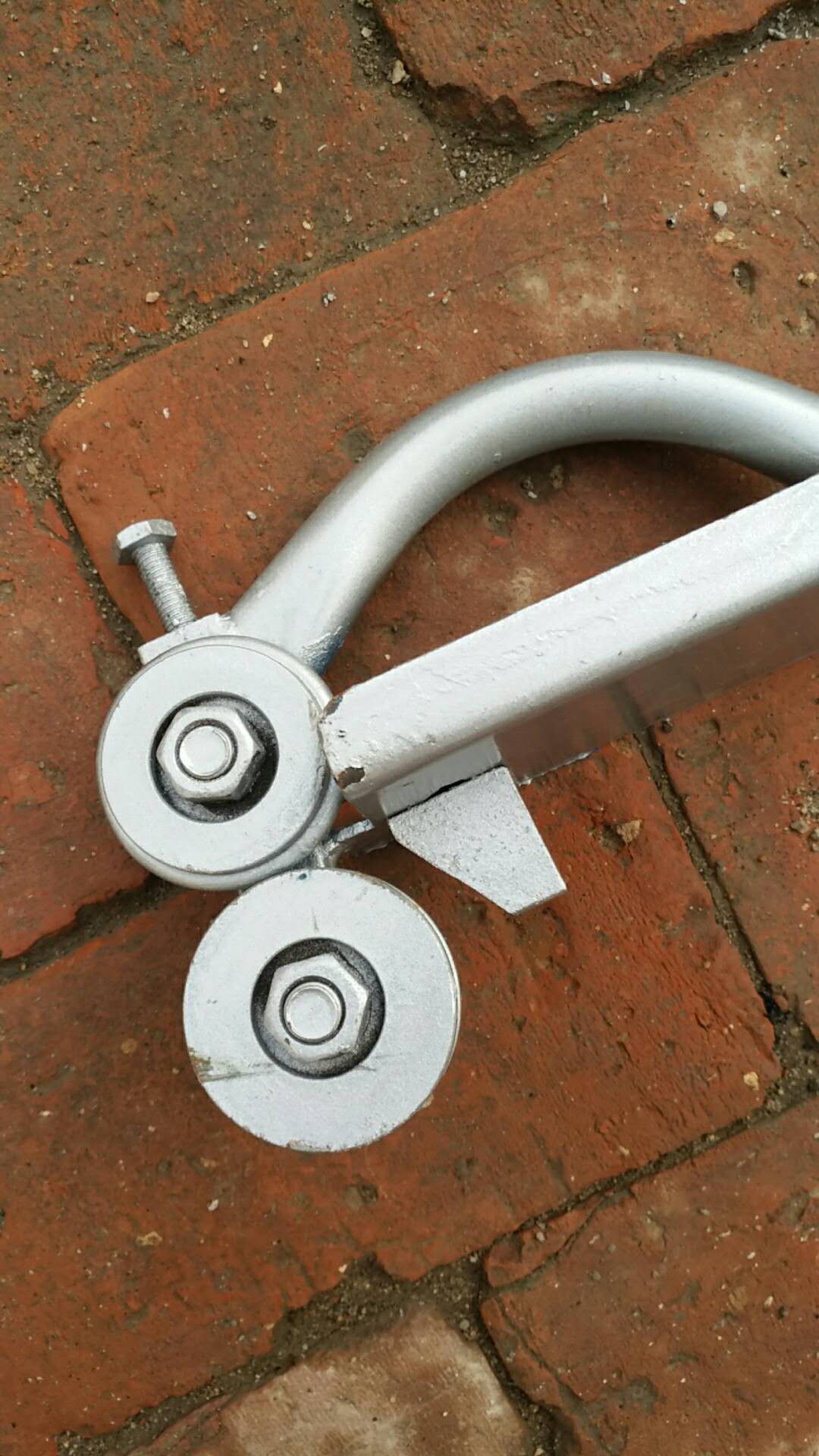 鐵皮電動壓筋機(jī)圖片