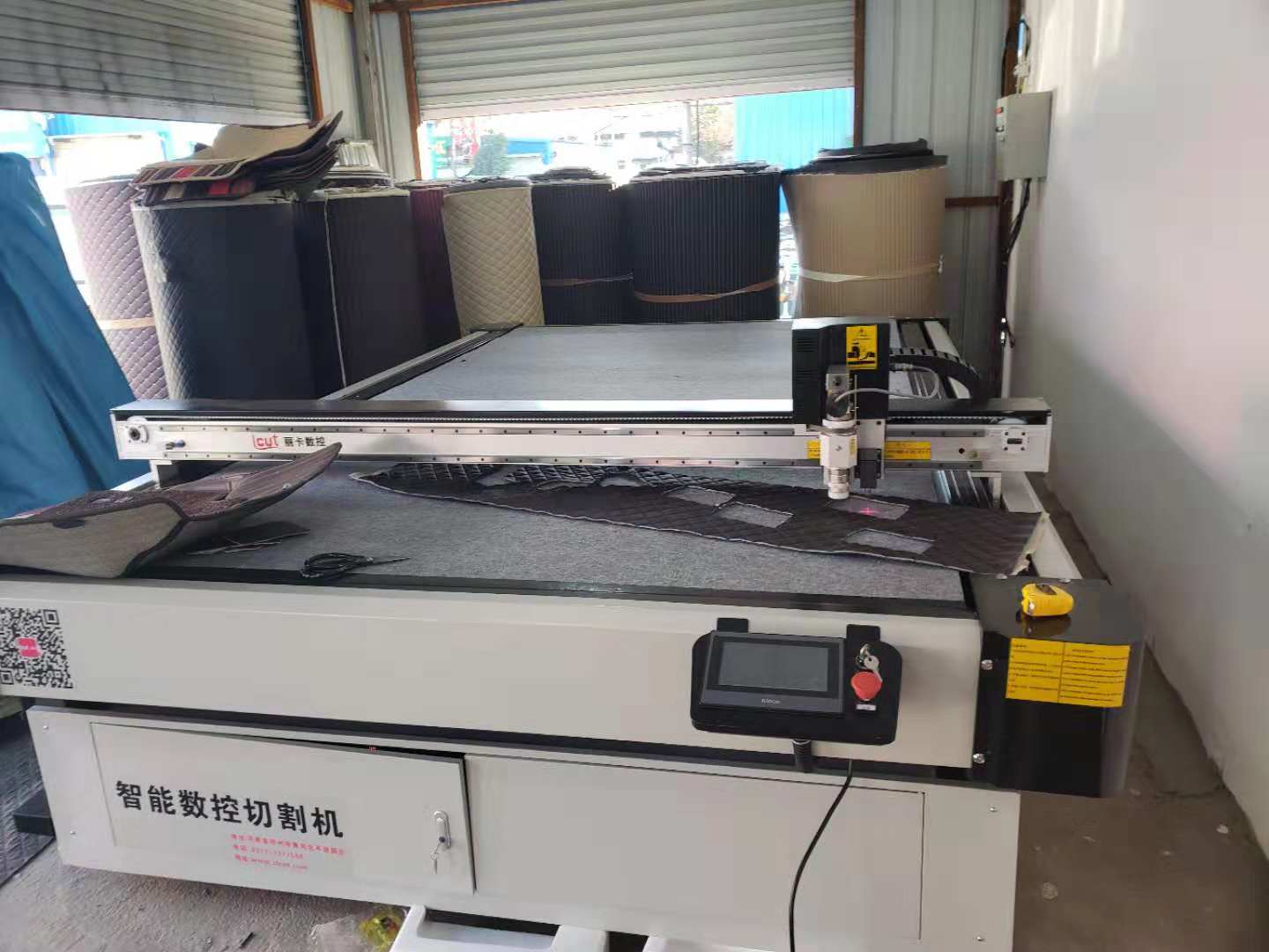 腳墊裁床圖片/腳墊裁床樣板圖 (4)