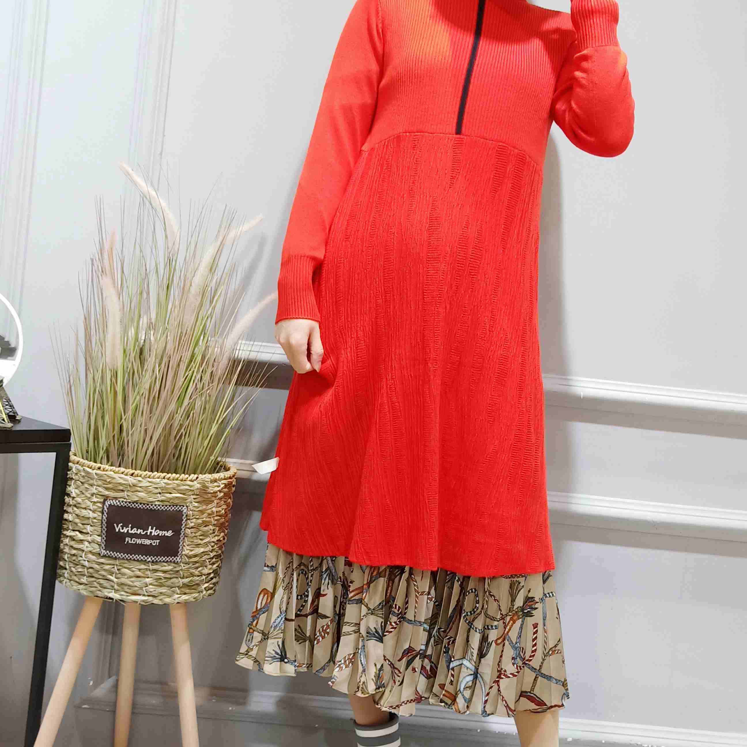 女裝折扣店卡嘉妮羊毛連衣裙貨源圖片