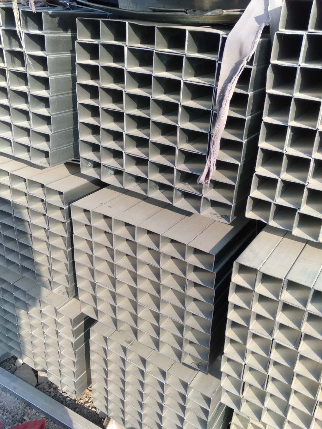 濟(jì)南鍍鋅方管圖片/濟(jì)南鍍鋅方管樣板圖 (4)