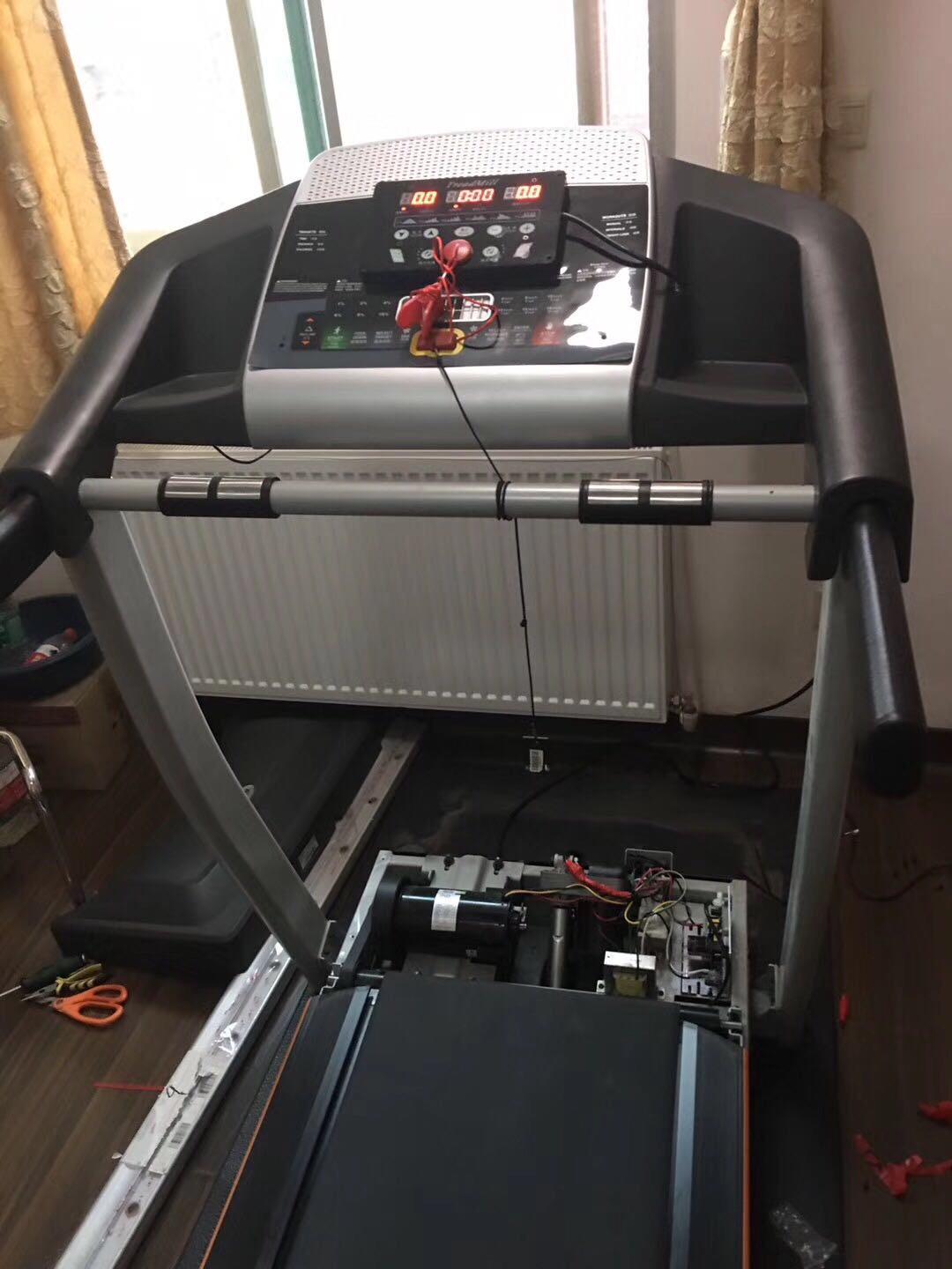 喬山跑步機維修圖片