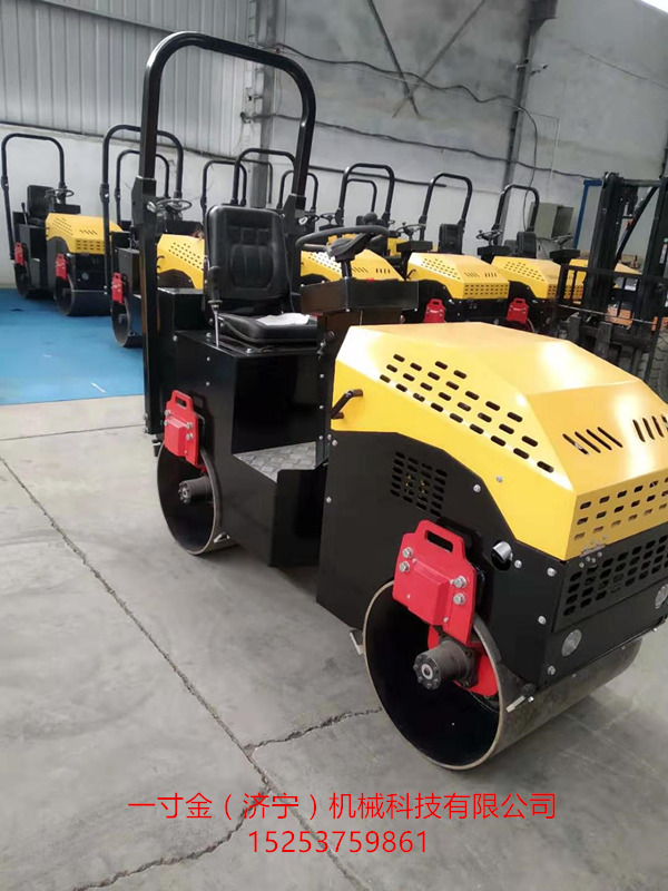 YCJYL42全液壓座駕式壓路機(jī)圖片/YCJYL42全液壓座駕式壓路機(jī)樣板圖 (2)