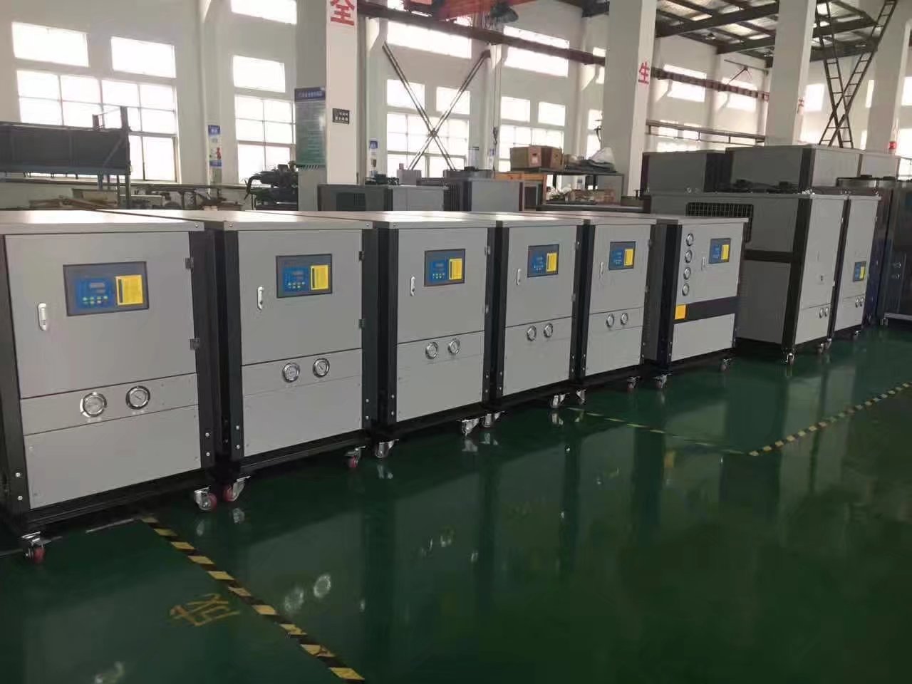 滄州冷卻設(shè)備廠家  滄州制冷機(jī)  滄州工業(yè)恒溫控制機(jī)制造商