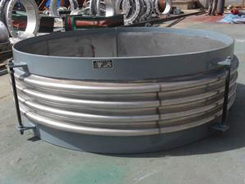 泊頭廠家生產(chǎn)膨脹節(jié)圖片