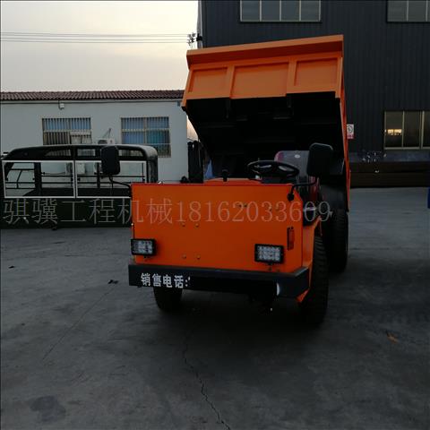 四不像拉磚拉土自卸翻斗拖拉機(jī) 四不像拉磚拉土自卸翻斗運(yùn)輸拖拉機(jī)