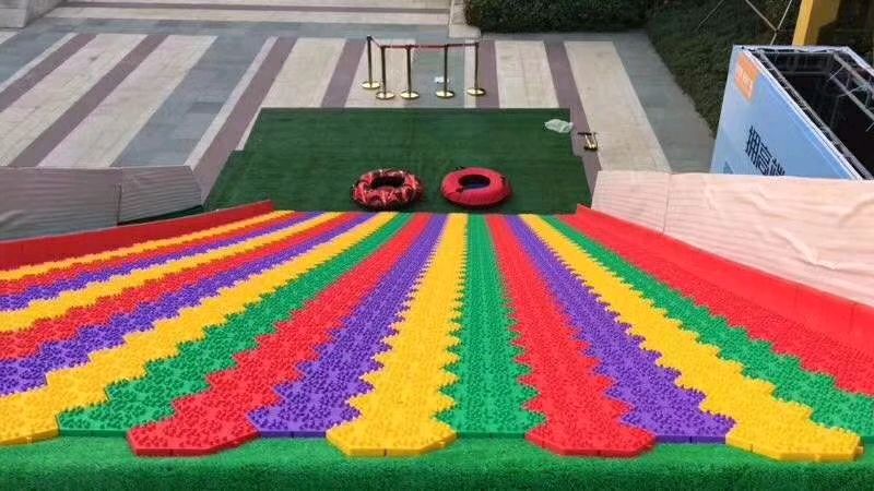 廠家低價格出租七彩旱雪滑道出售圖片/廠家低價格出租七彩旱雪滑道出售樣板圖 (4)