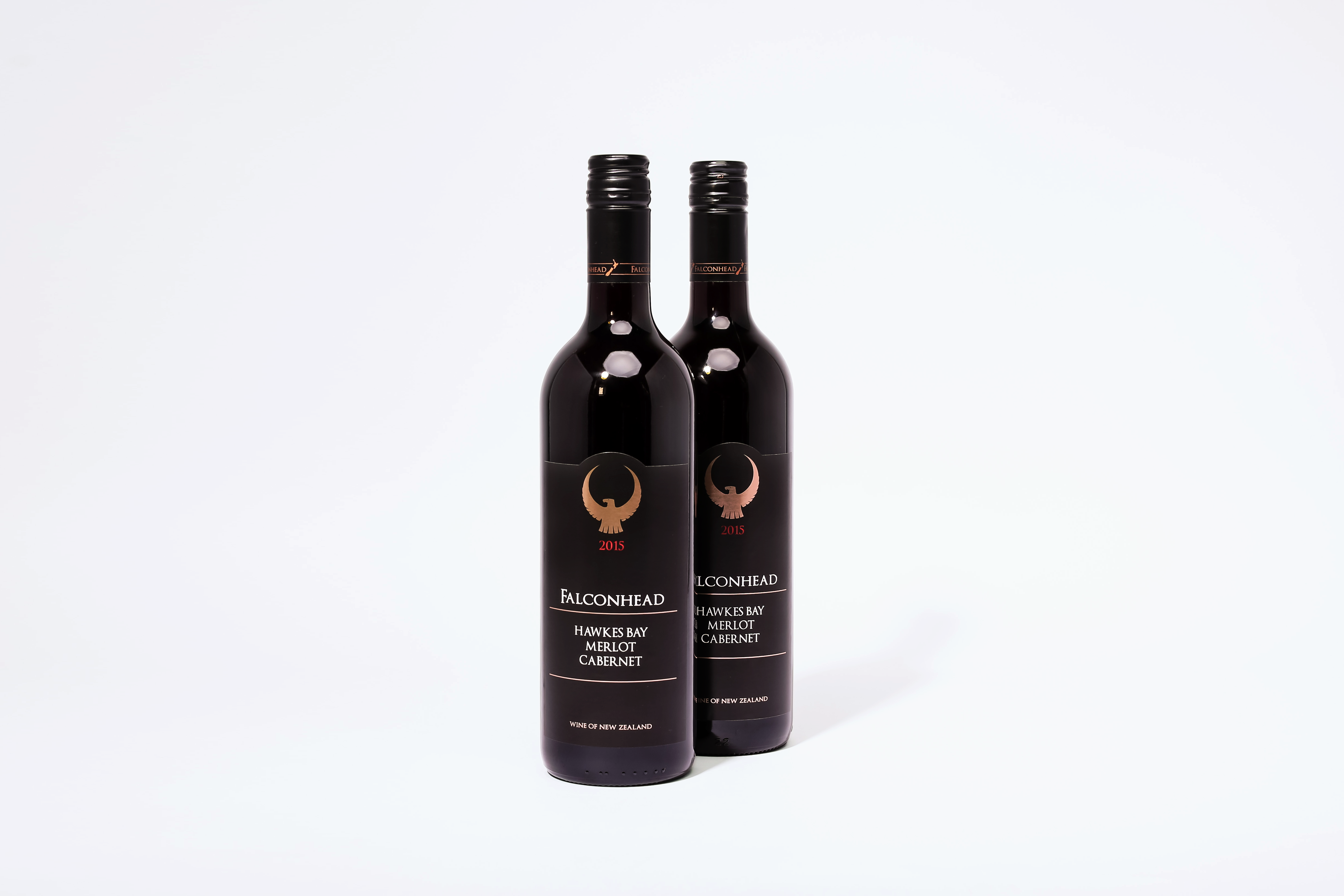 獵鷹霍克斯灣產(chǎn)區(qū)美樂(lè)卡伯納 2015 Falconhead Hawkes Bay Merlot cabernet