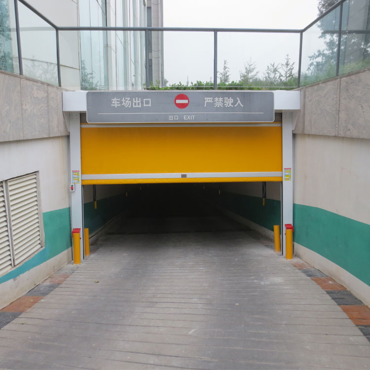 雷達(dá)快速卷簾門圖片