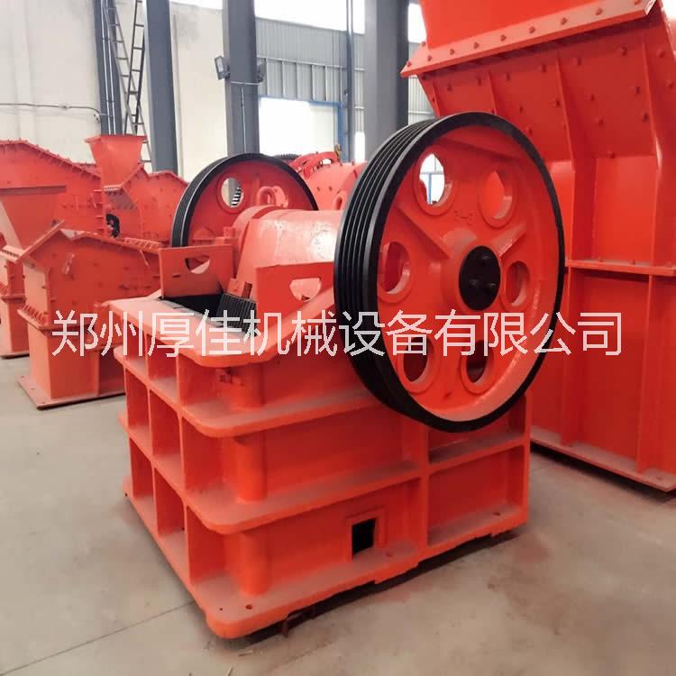 鄂式破碎機(jī)圖片/鄂式破碎機(jī)樣板圖 (1)