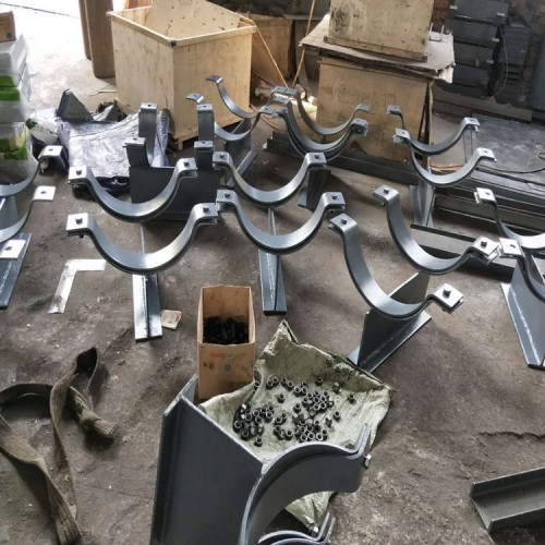 D13橫擔(dān)彈簧用焊接管座,東莞橫擔(dān)彈簧管座支吊架廠家供貨