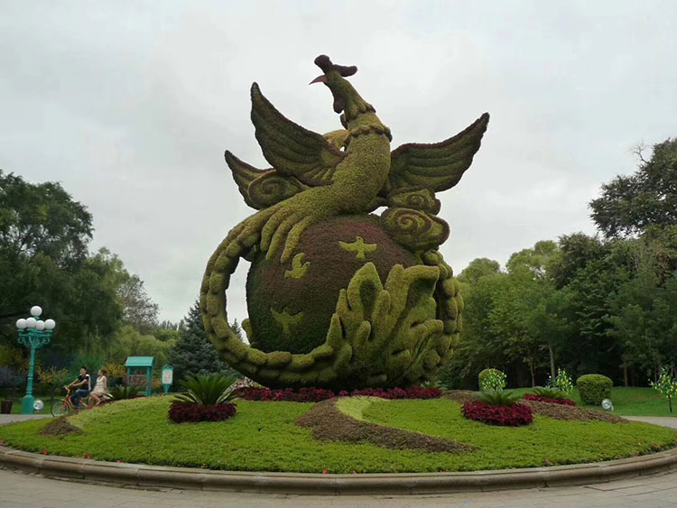 戶外造型定制綠雕造型擺件花藝布置節(jié)日慶典