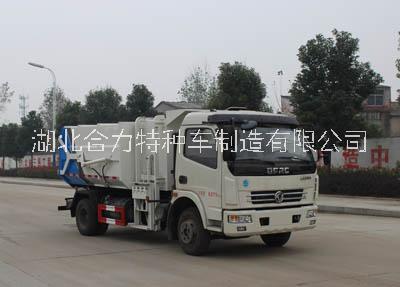 十噸掛桶側(cè)裝壓縮式垃圾車圖片