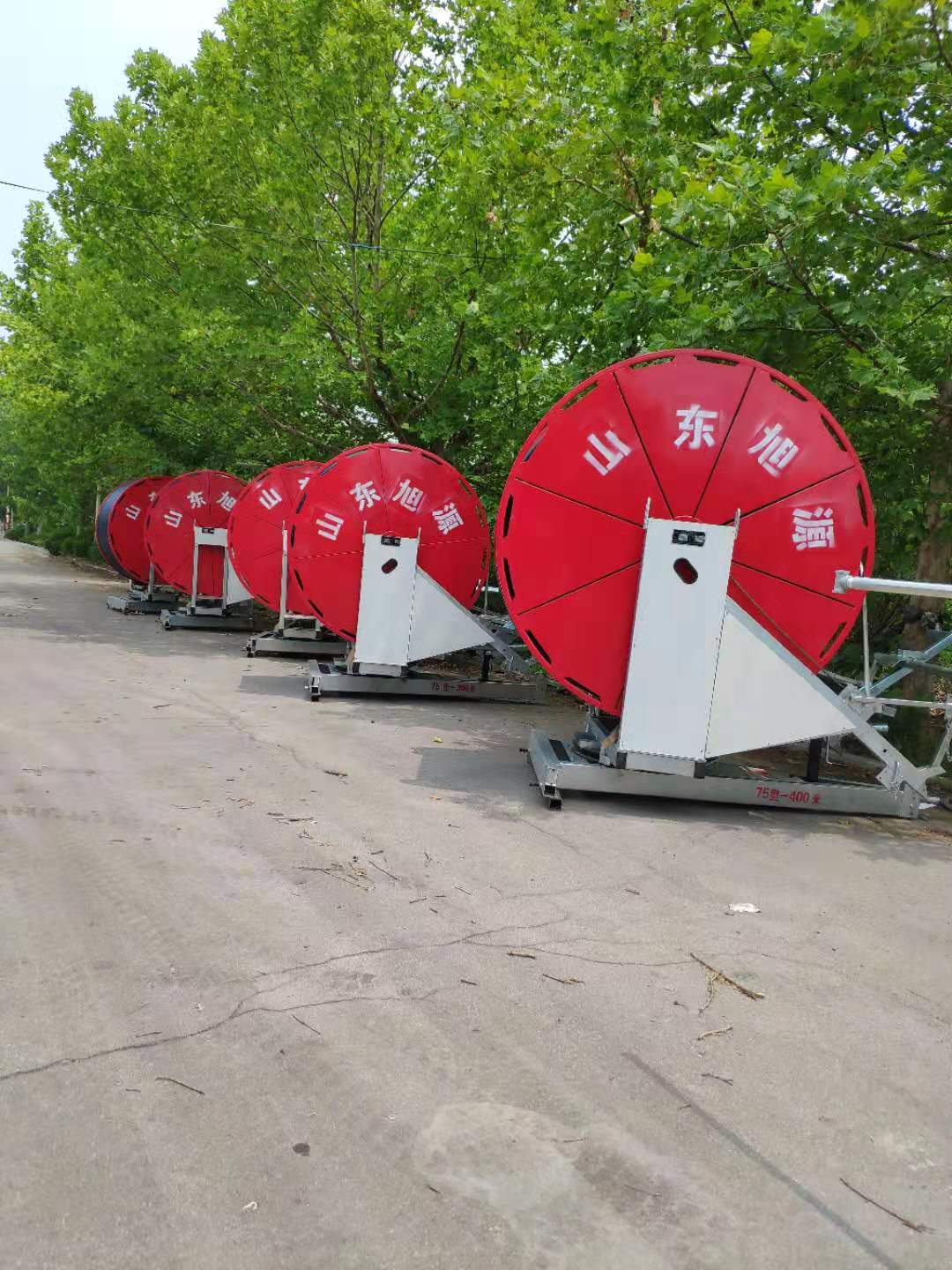 農(nóng)業(yè)農(nóng)田*絞盤式自動回收噴灌機澆地機A小店農(nóng)田*噴灌機廠家