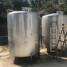304不銹鋼貯罐批發(fā)廠家_貯罐價格