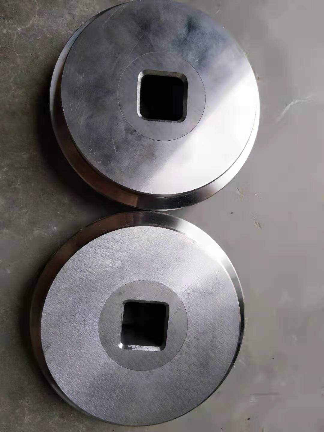 硬質(zhì)合金模具圖片