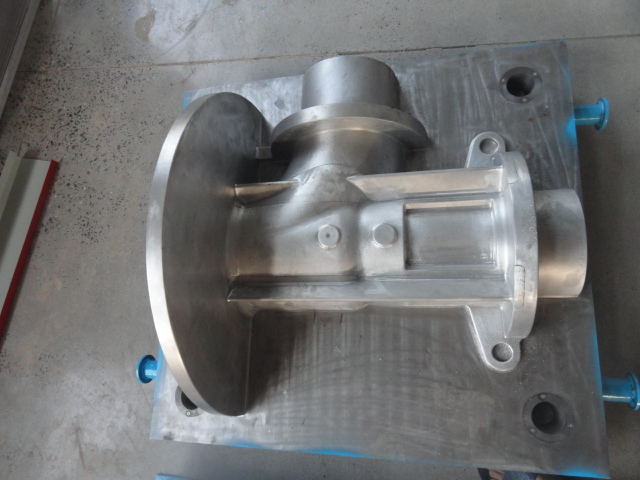 工藝品鑄造模具鑫朋助模具機(jī)械加工