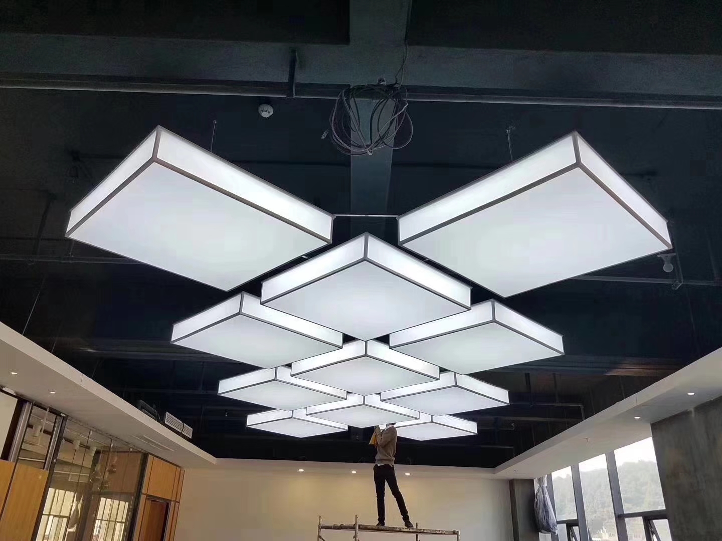 異形五面軟膜燈箱圖片