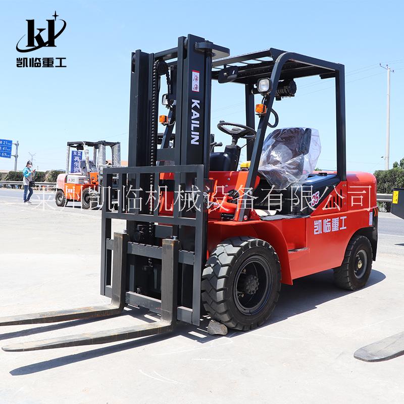 內(nèi)燃叉車A曲松縣內(nèi)燃叉車A內(nèi)燃圖片