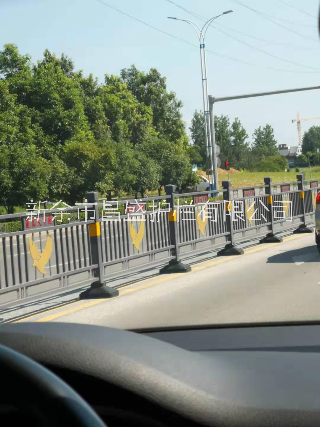 湖北交通護欄圖片/湖北交通護欄樣板圖 (2)