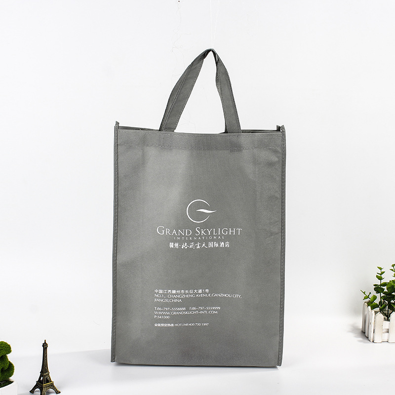 廣州覆膜無(wú)紡布袋服裝袋廠家-供應(yīng)-直銷(xiāo)