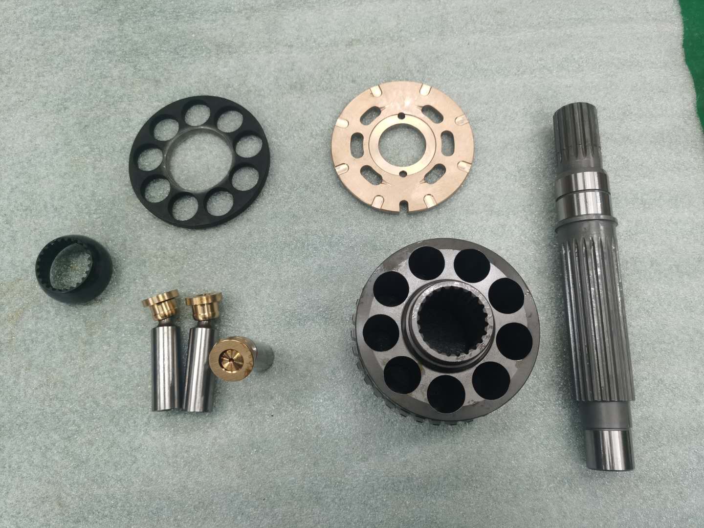 日立EX120-5回轉(zhuǎn)馬達(dá)配件廠家直銷