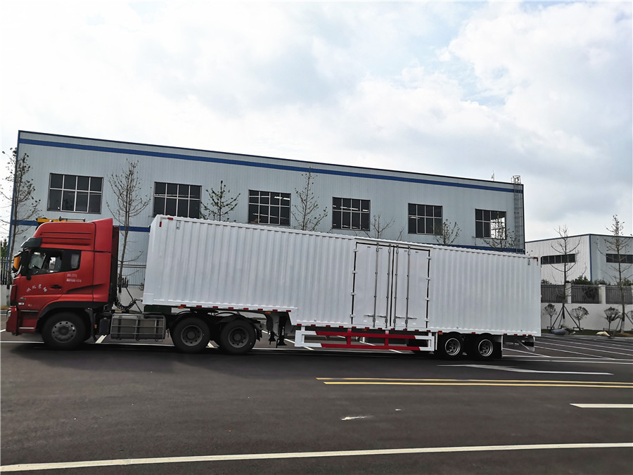 歐陽聚德13.75米兩軸集裝箱半掛車