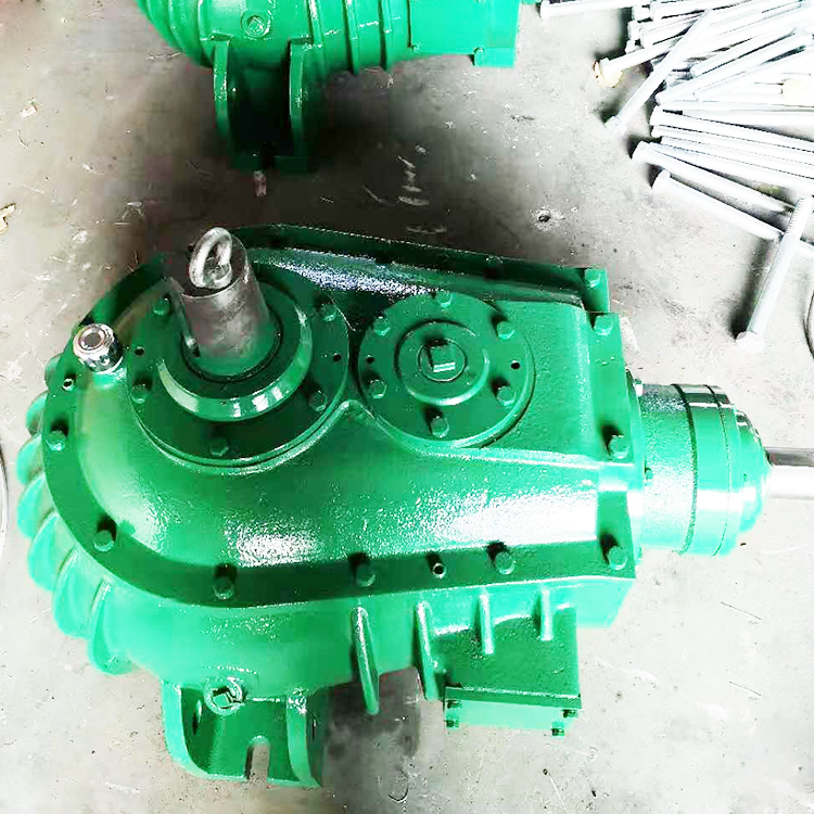 德州卓建冷卻塔LF80減速機(jī)圖片/德州卓建冷卻塔LF80減速機(jī)樣板圖 (4)