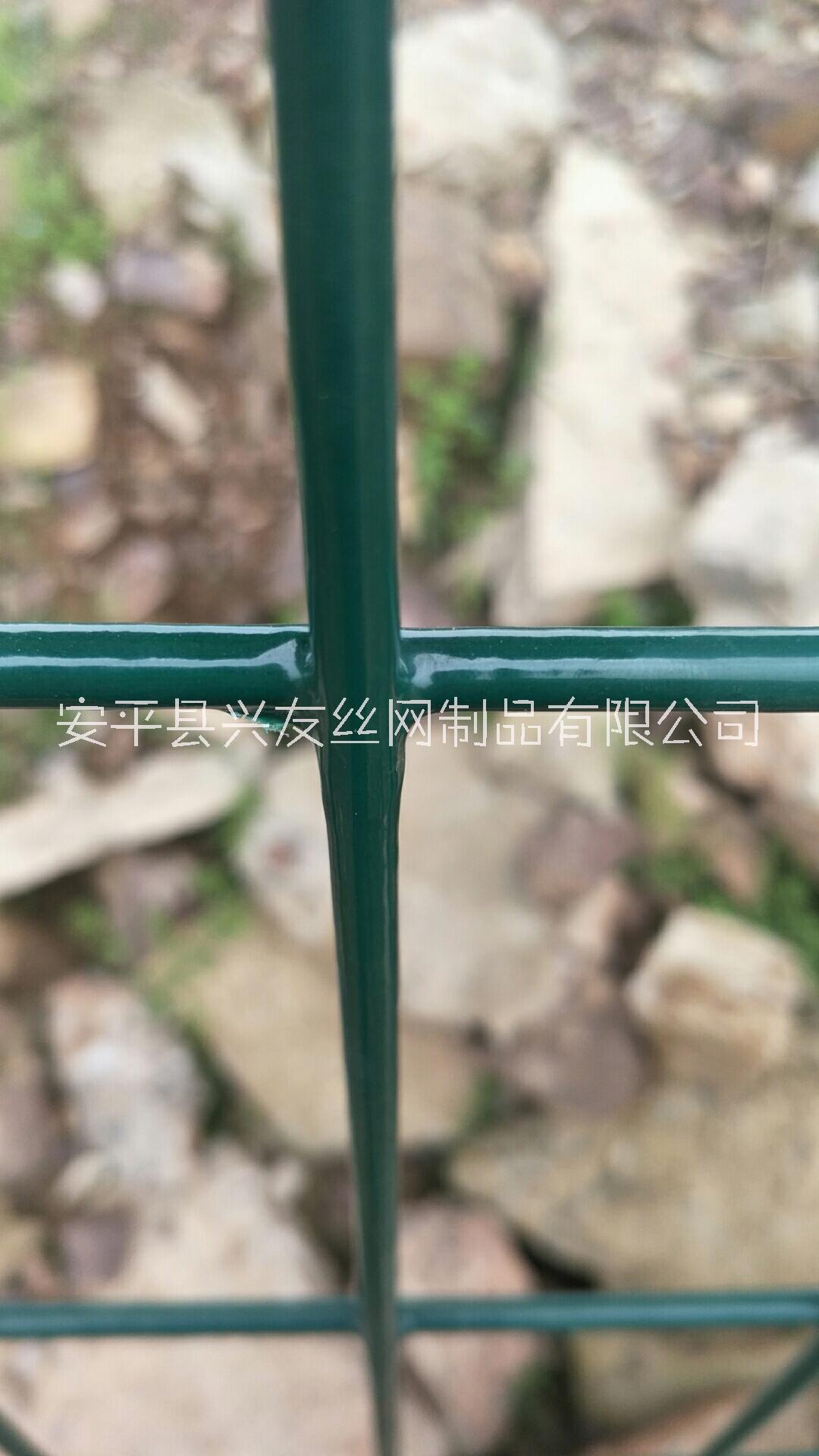 鐵路護欄網(wǎng) 鐵路防護柵欄圖片/鐵路護欄網(wǎng) 鐵路防護柵欄樣板圖 (3)