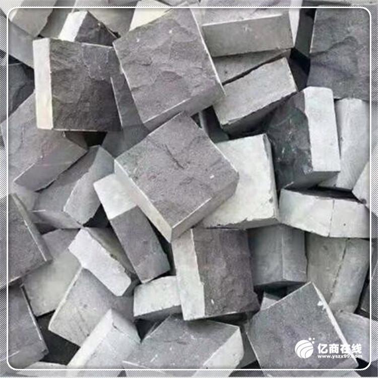蒙古黑花崗巖石材供應(yīng)商 蒙古黑小方塊馬蹄石石材