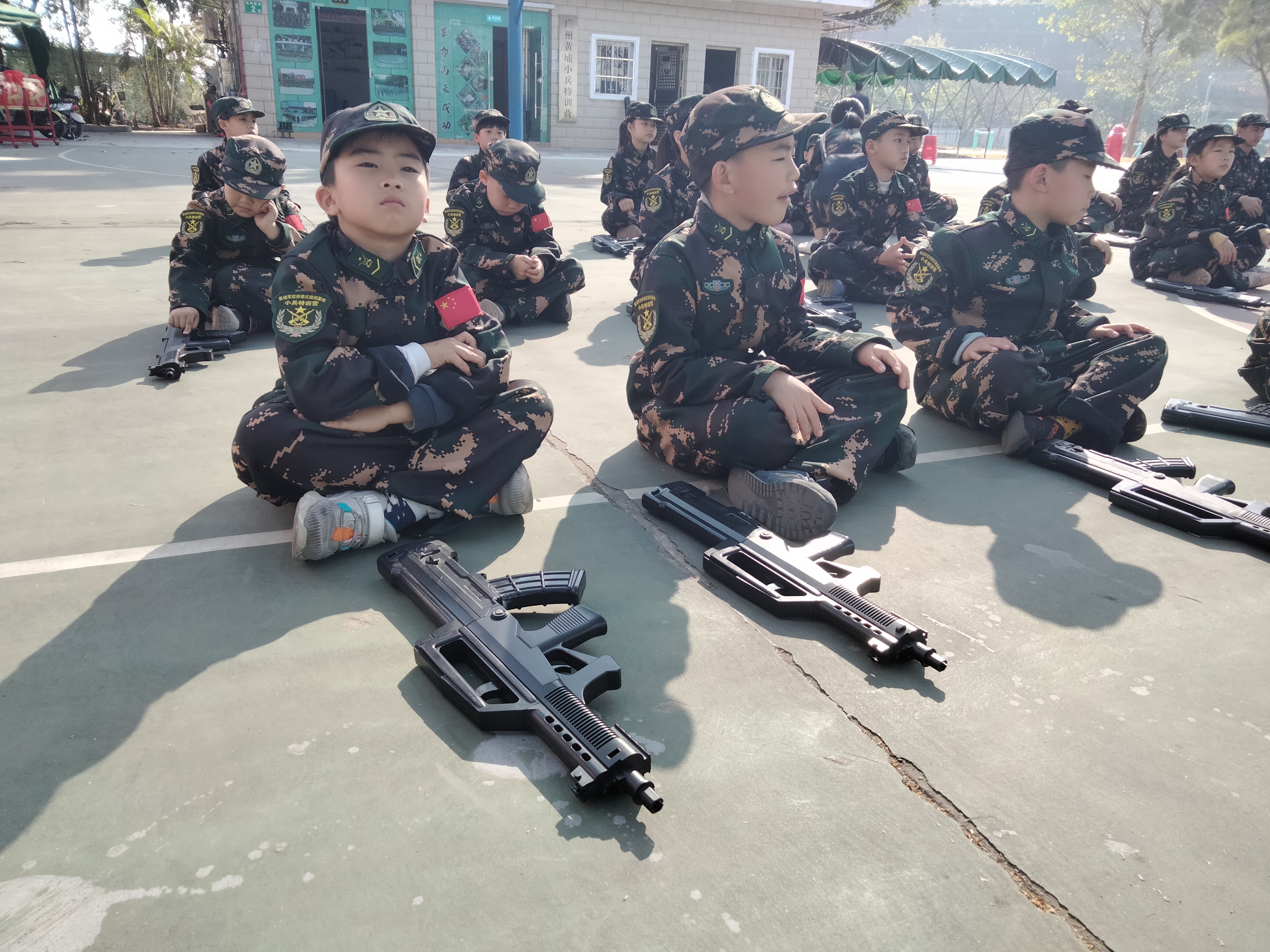 軍事夏令營(yíng)圖片/軍事夏令營(yíng)樣板圖 (1)