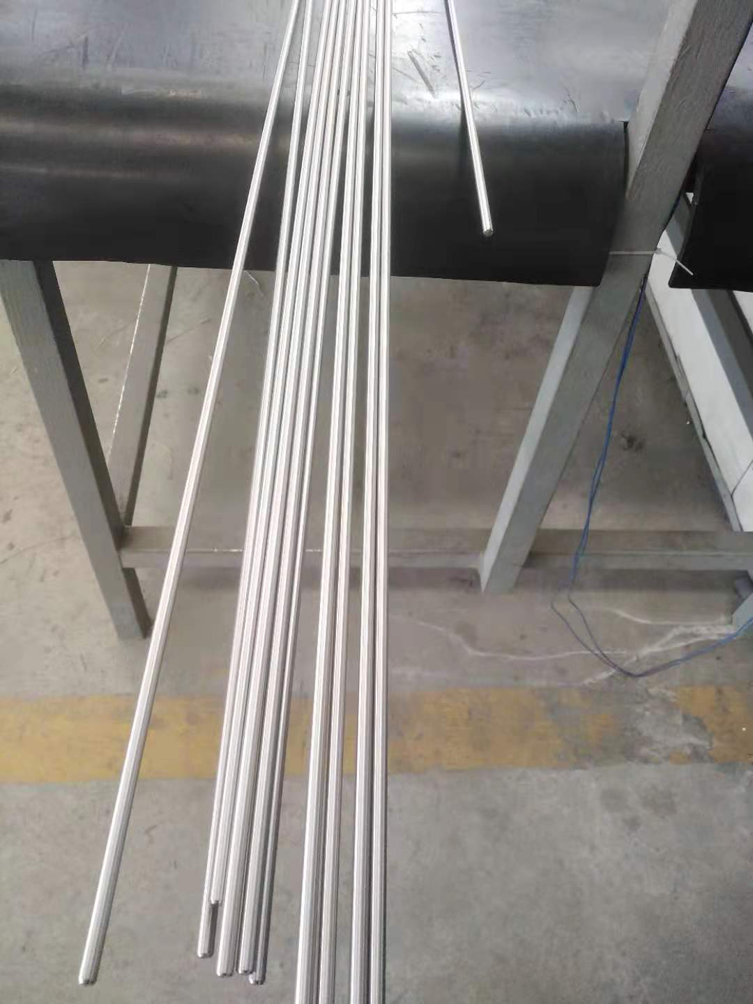 TC4鈦合金棒 醫(yī)用合金宇航標(biāo)準(zhǔn)TC4鈦合金棒 TA2易車(chē)削鈦棒批發(fā) TC4鈦合金棒