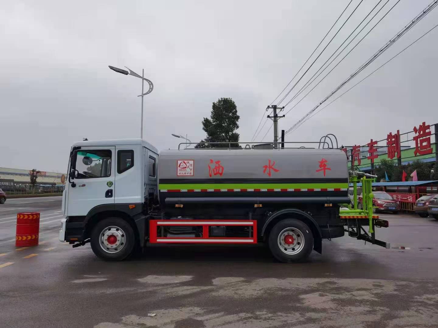 佛山灑水車(chē)銷(xiāo)售 出租灑水車(chē)配件圖片