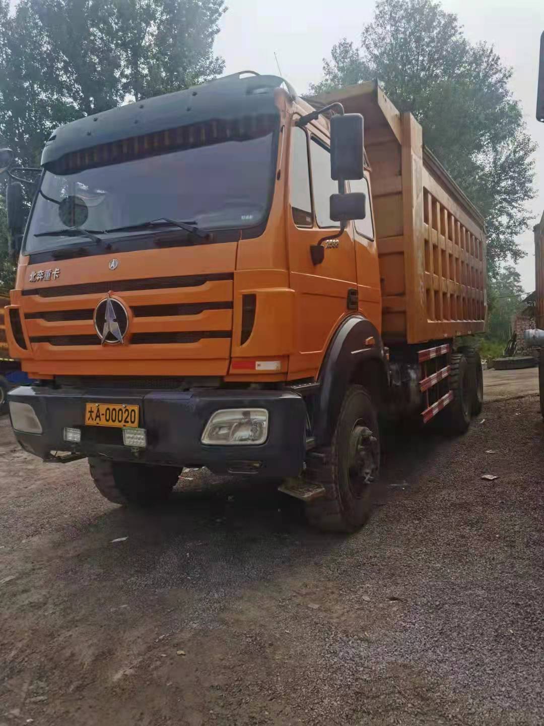 急售18年北奔自卸車