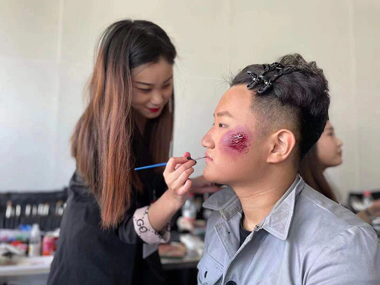 培訓(xùn)學(xué)校圖片/培訓(xùn)學(xué)校樣板圖 (1)