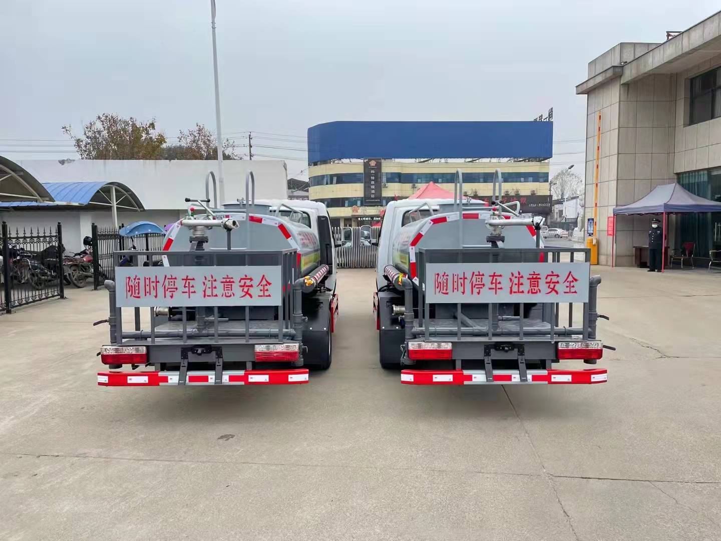 2.5方東風(fēng)途逸灑水車圖片/2.5方東風(fēng)途逸灑水車樣板圖 (4)