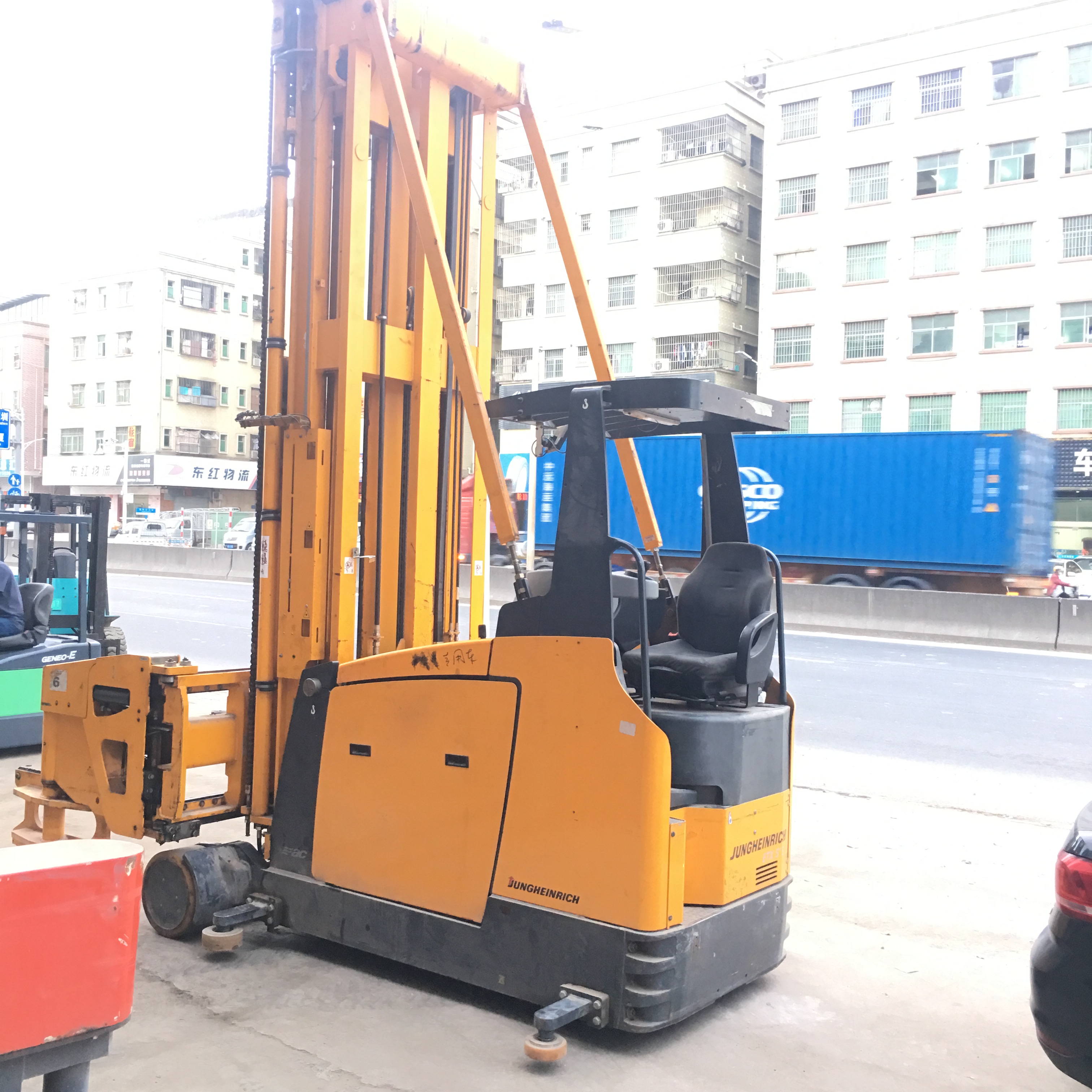 10米三向叉車圖片/10米三向叉車樣板圖 (3)