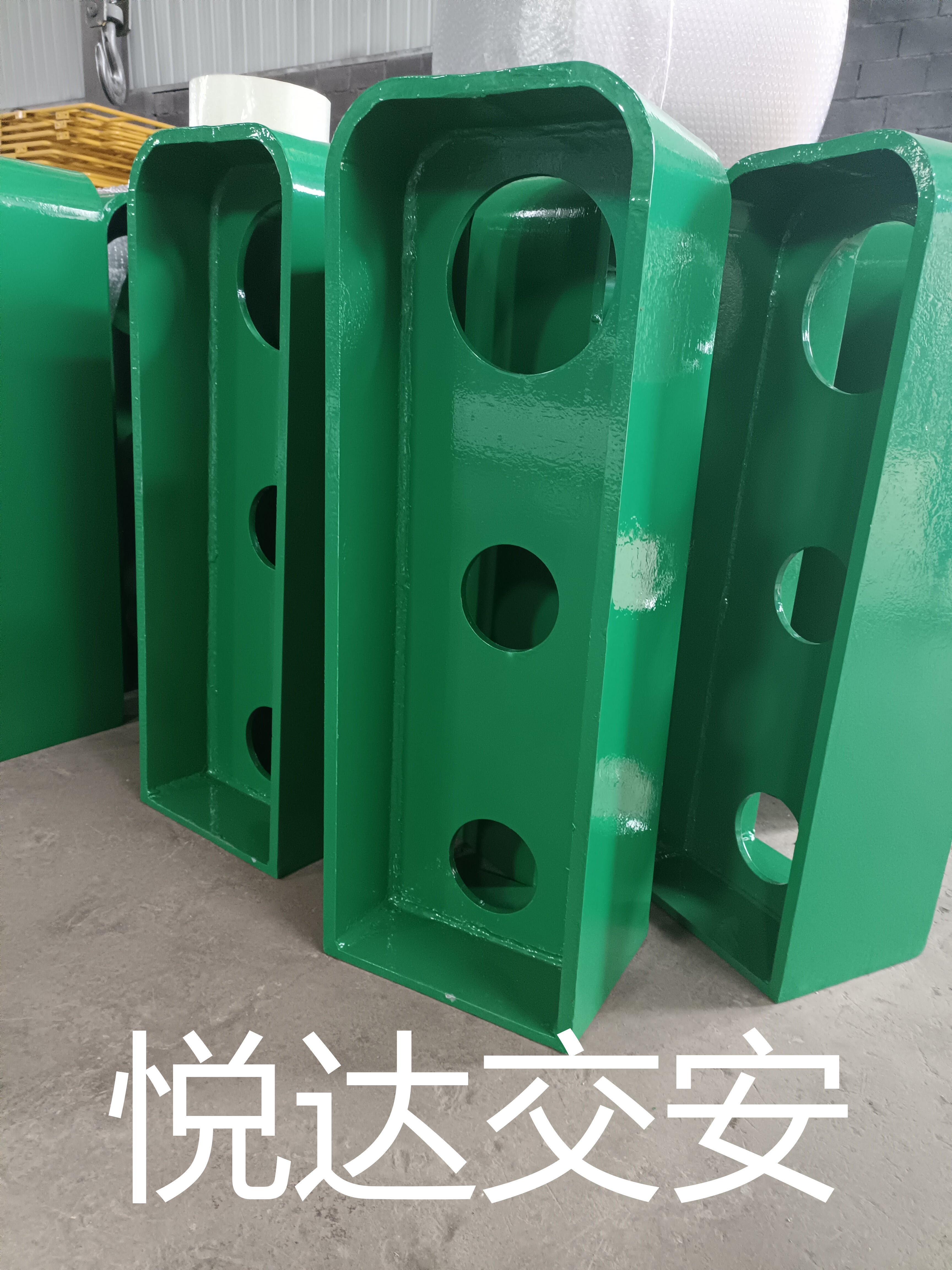 防撞護(hù)欄圖片/防撞護(hù)欄樣板圖 (4)