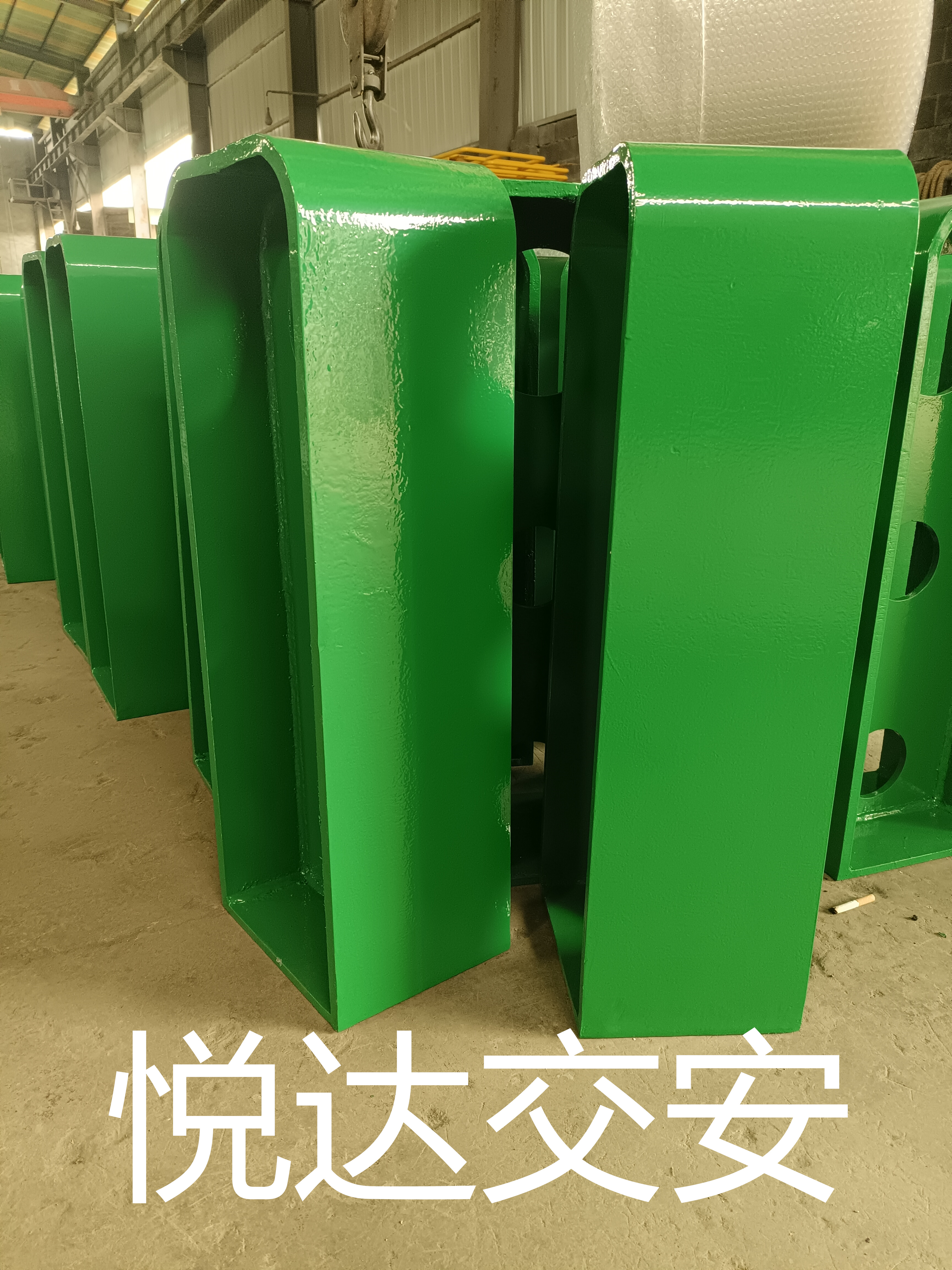 防撞護(hù)欄圖片/防撞護(hù)欄樣板圖 (2)