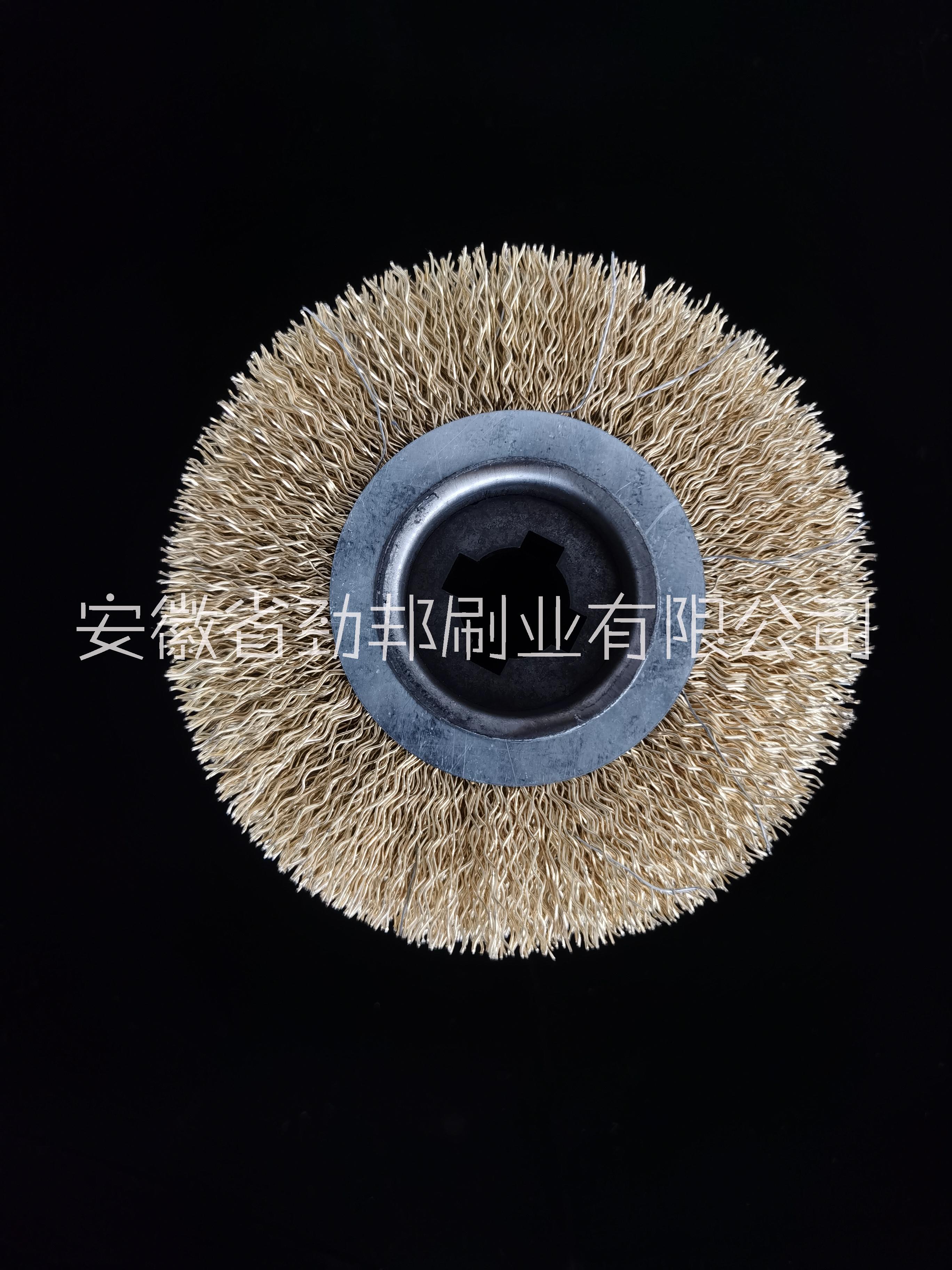 除銹打毛刺鋼絲輪生產(chǎn)商、鋼絲輪廠家銷(xiāo)售