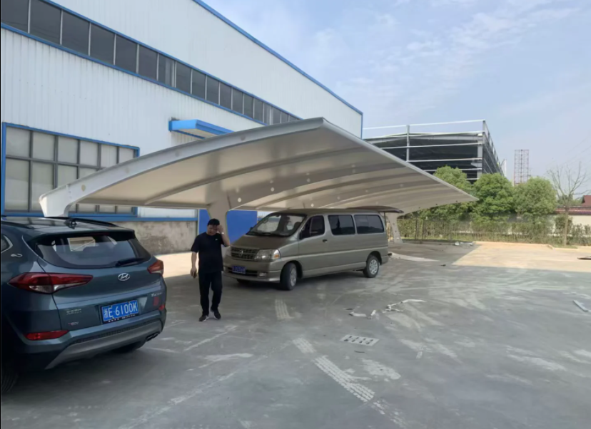 小轎車遮陽棚圖片