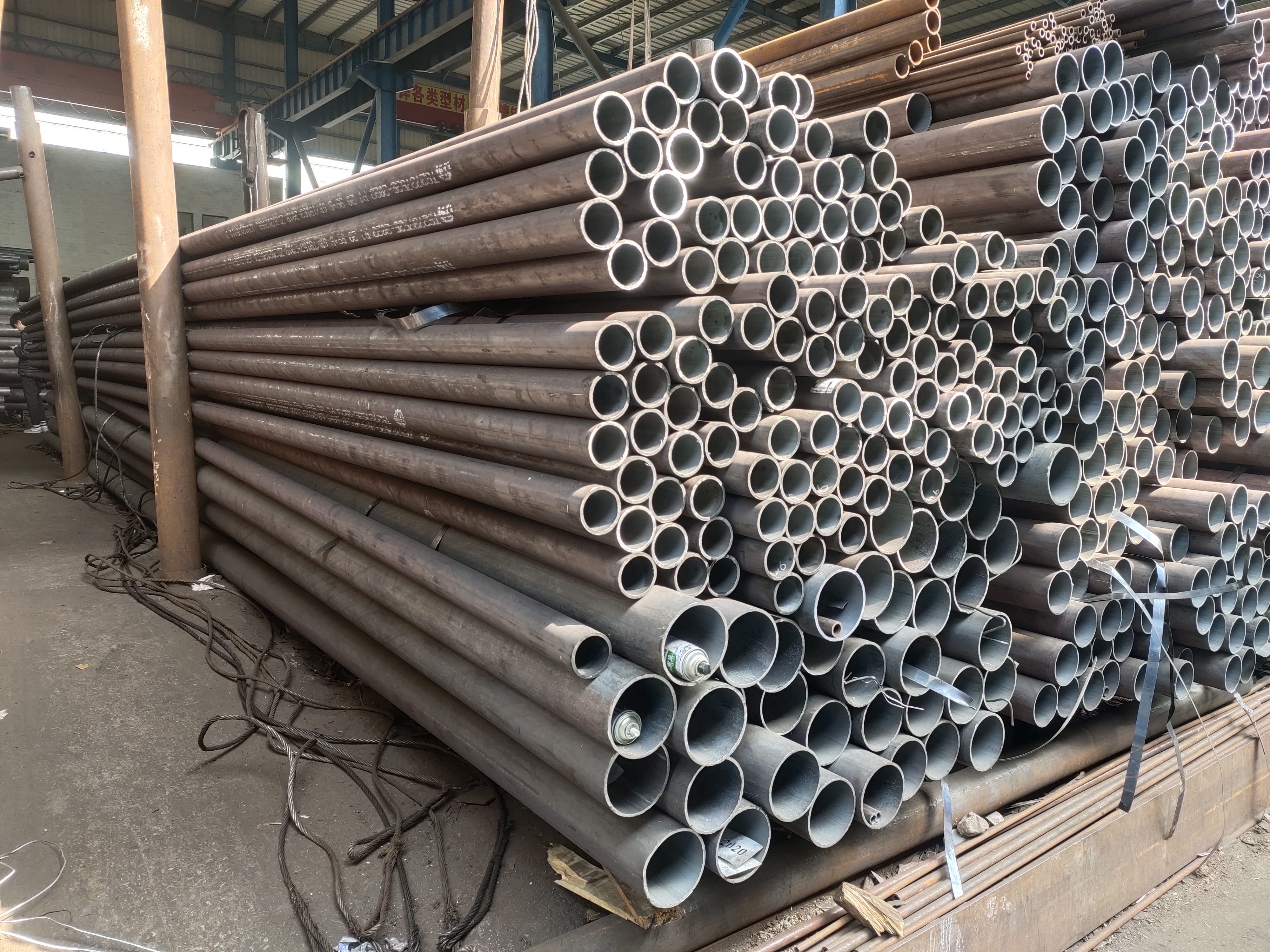 無(wú)縫鋼管 佛山無(wú)縫鋼管廠家  無(wú)縫鋼管供應(yīng)商  無(wú)縫鋼管價(jià)格【佛山碩宇鋼鐵有限公司】