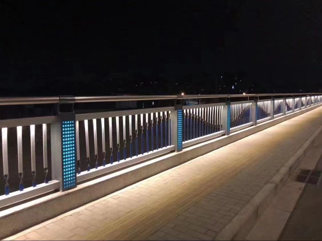 山東景觀燈光護(hù)欄多少錢-廠家報(bào)價(jià)-廠家定制【山東璀璨金屬制造有限公司】